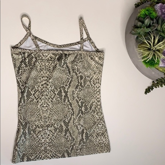 H&M Olive Snakeskin print women’s slinky tank top size small mob wife - Picture 4 of 6